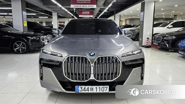 BMW 7 Series (G70) id 4254934 из Кореи 13