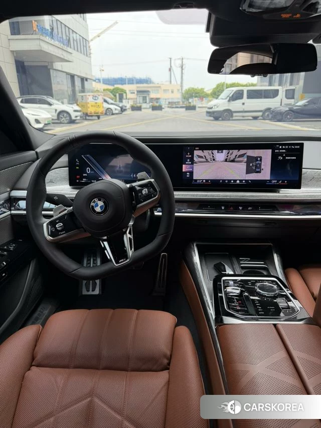 BMW 7 series 2023 Черный из Китая, фото 3