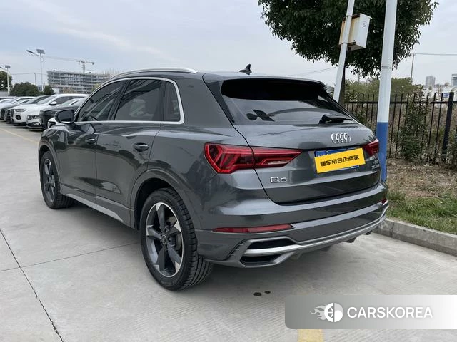 Audi Q3 2021 Темно-серый из Китая, фото 3
