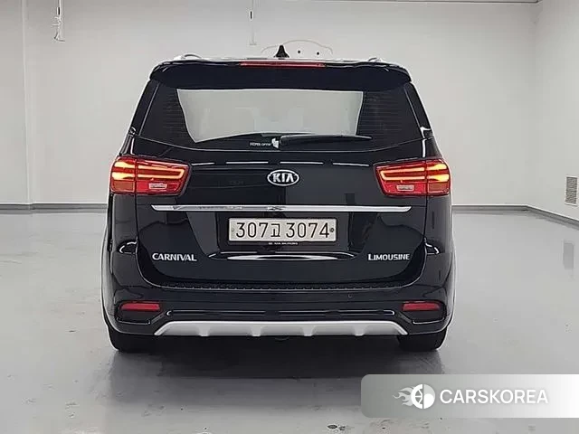 Kia The New Carnival id 3736474 из Кореи 11