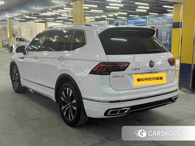 Volkswagen Tiguan L 2023 Белый из Китая, фото 3