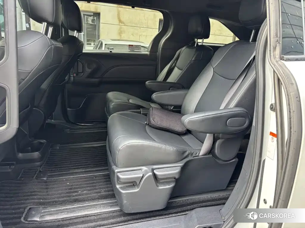 Toyota Granvia 2024 Белый из Китая, фото 5