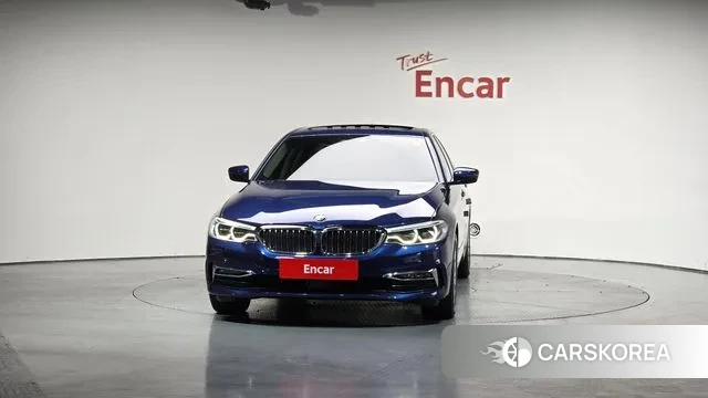 BMW 5 Series (G30) id 3344663 из Кореи 13