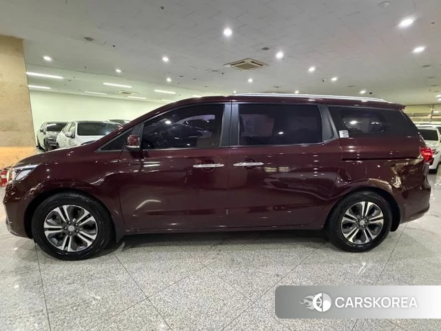 Kia The New Carnival id 4724579 из Кореи 13