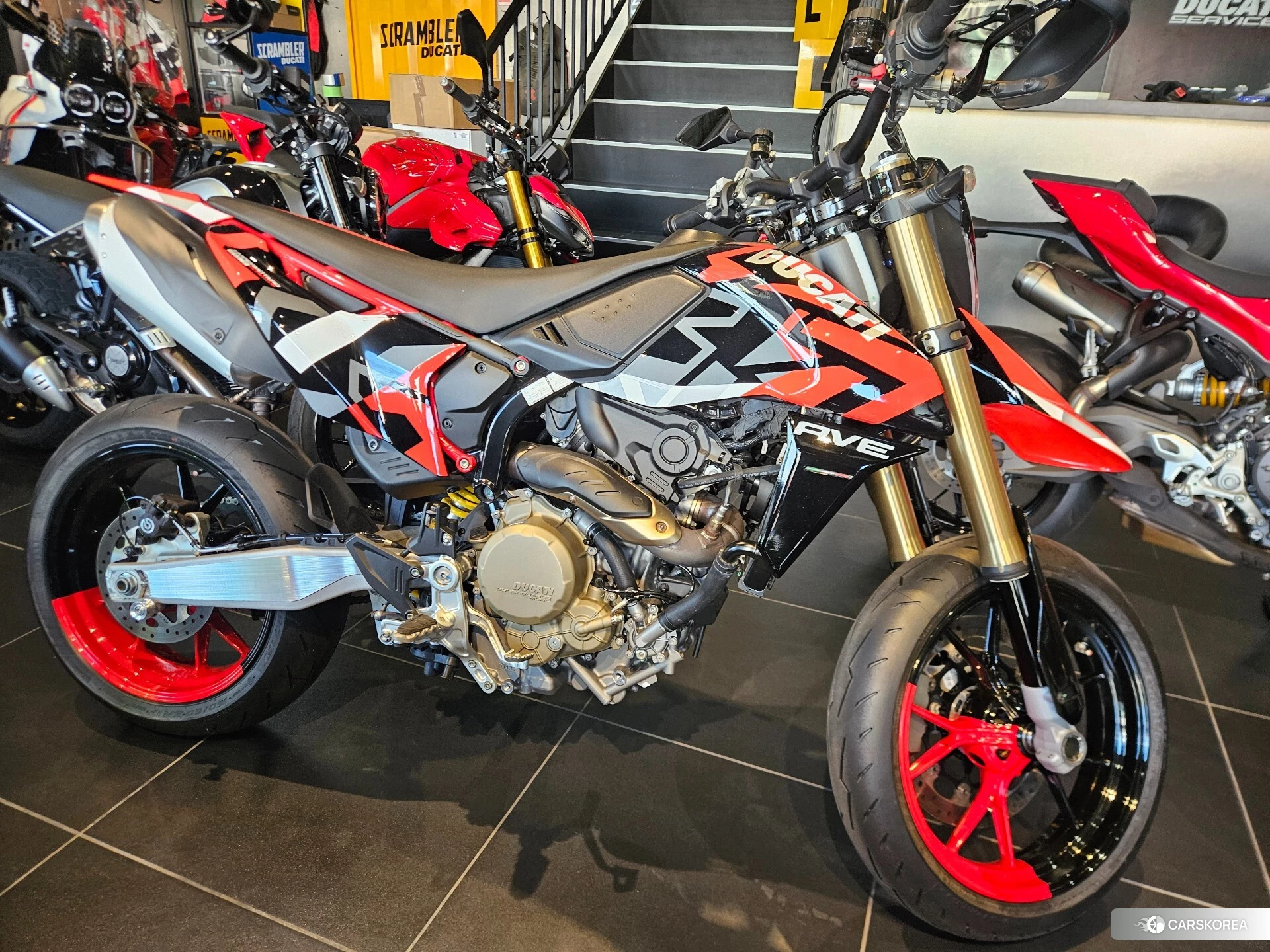 Ducati HYPERMOTARD 698 MONO 2024 из Японии, фото 3