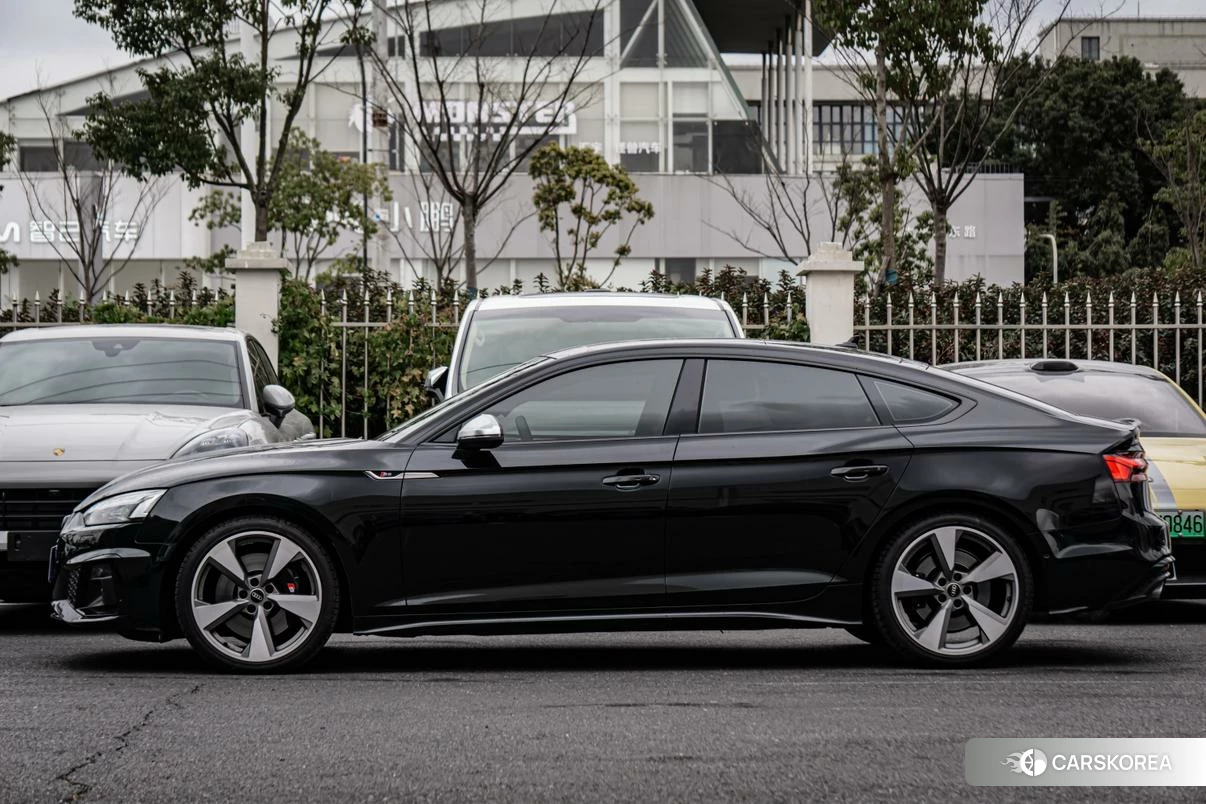 Audi S5 id 4426820 из Китая 17