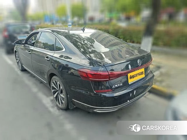 Volkswagen Passat 2022 Черный из Китая, фото 3