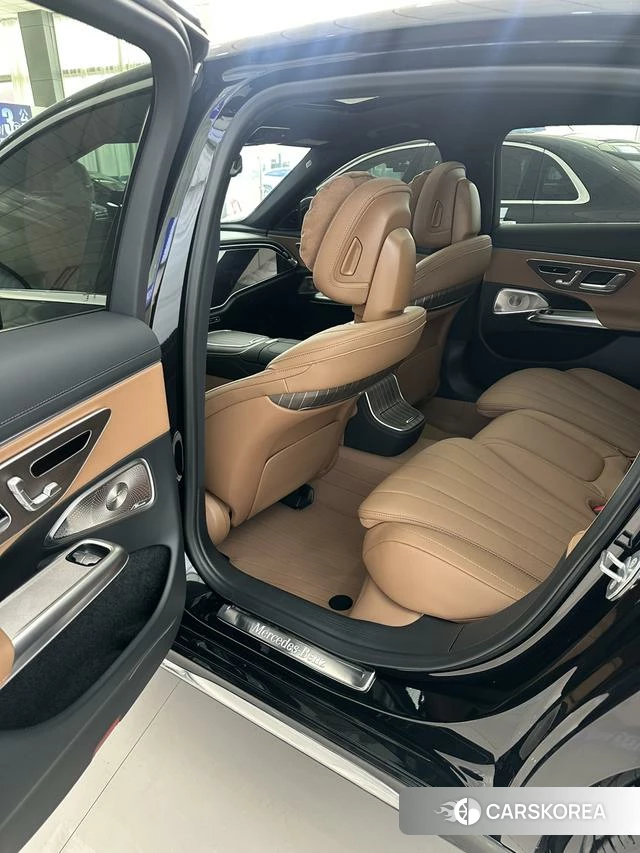 Mercedes-Benz E-class 2025 Черный из Китая, фото 4