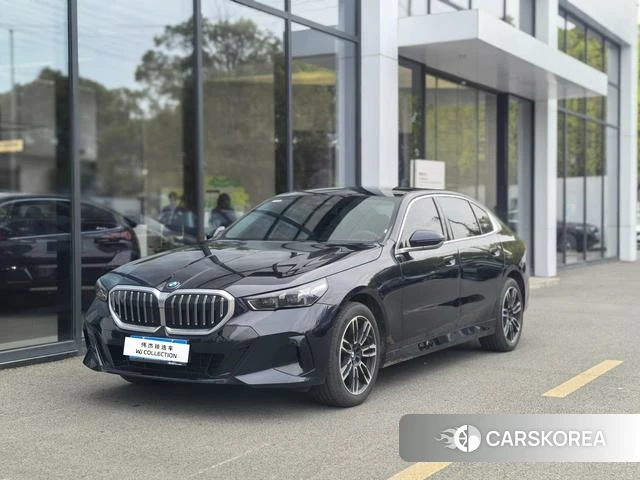 BMW 5 series 2026 Черный из Китая, фото 6