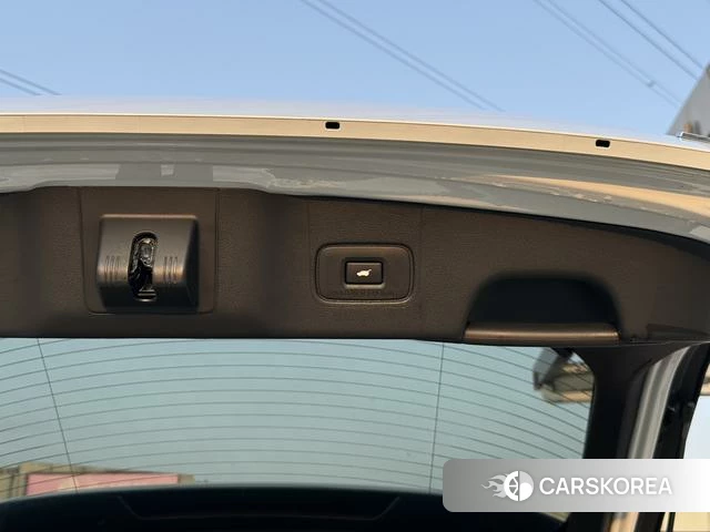 Honda Crown Road id 4301789 из Китая 15