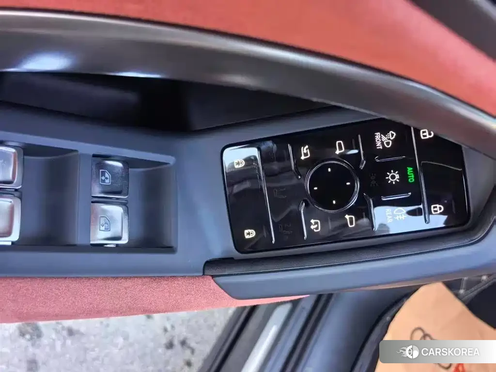 Audi Q5L 2025 Черный из Китая, фото 6
