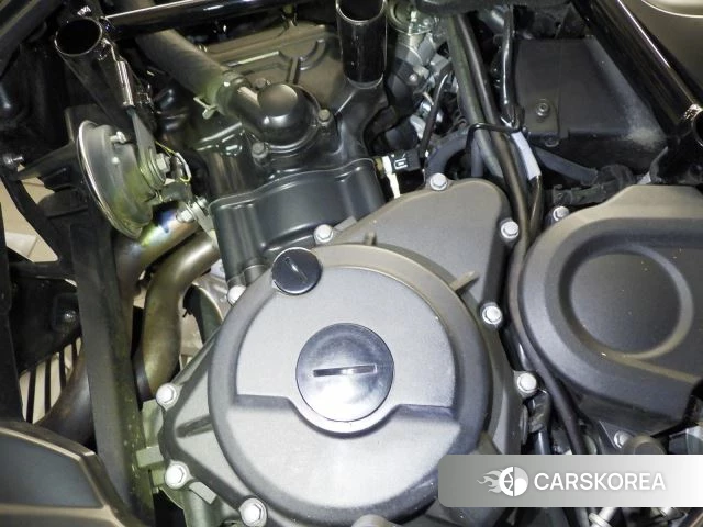 Engine photo