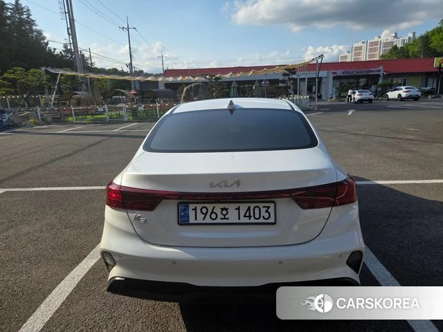Kia The New K3 2nd generation 2023 Белый из Кореи, фото 5