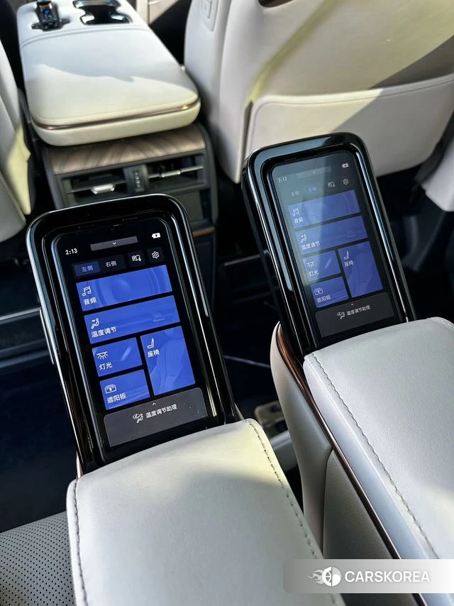 Lexus LM id 4301417 из Китая 15