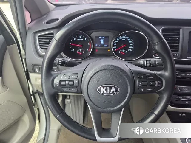 Kia The New Carnival 2018 Белый из Кореи, фото 3