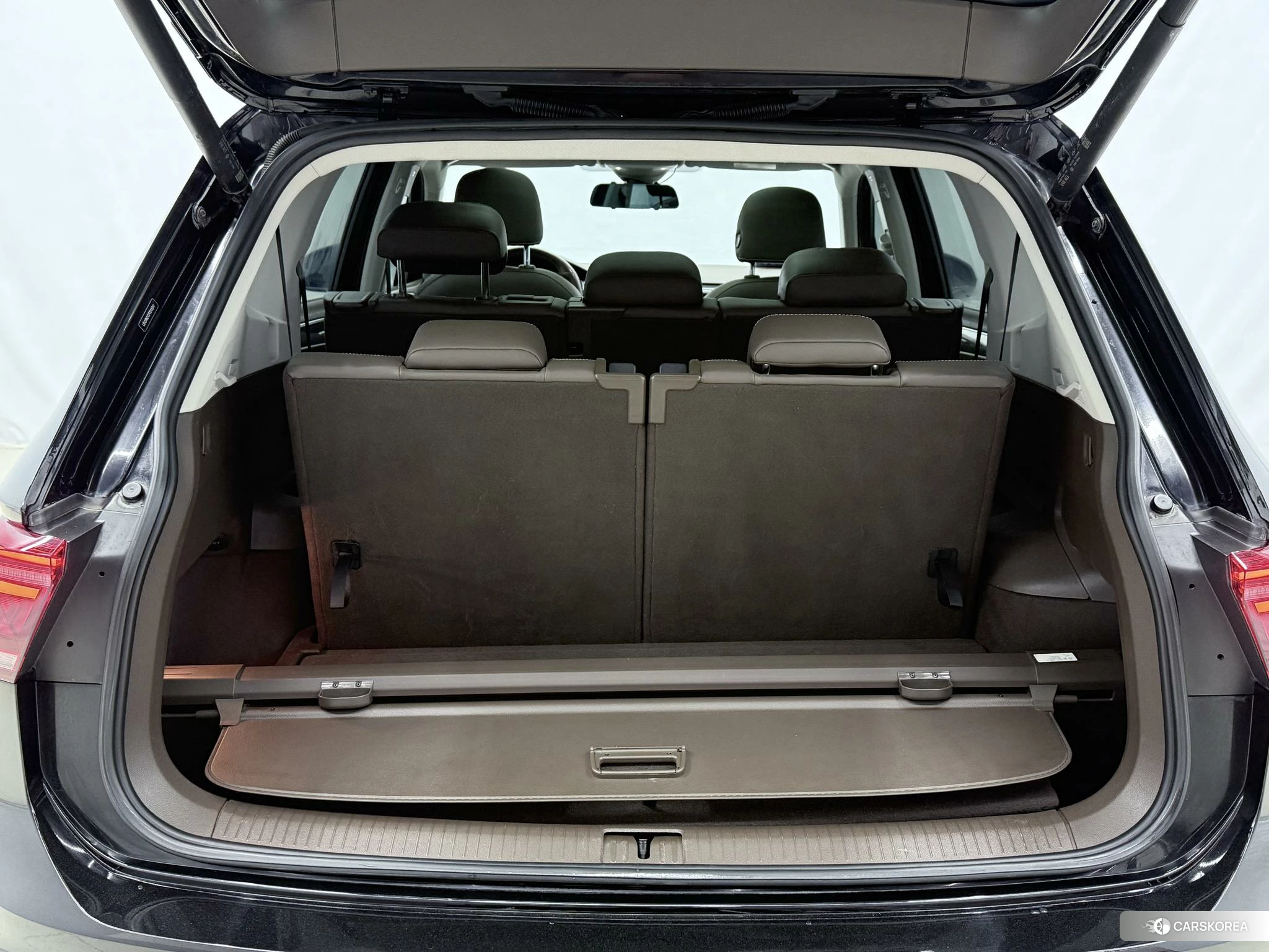 Volkswagen Tiguan L id 4426745 из Китая 12