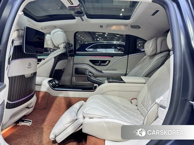 Mercedes-Benz Maybach S-class 2023 Черный из Китая, фото 5