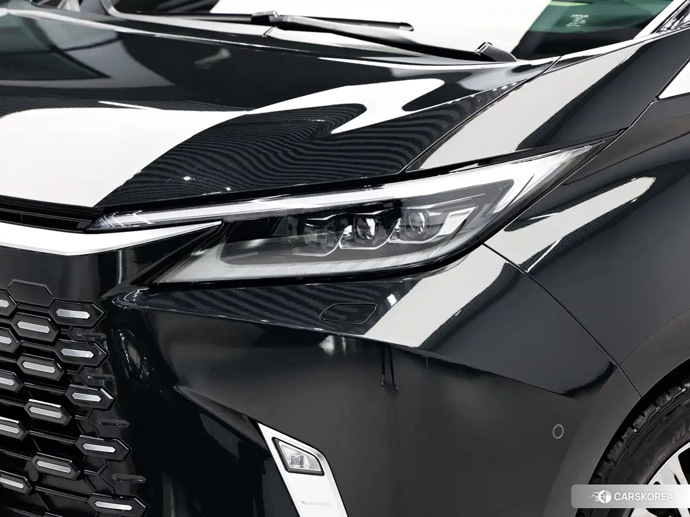 Lexus LM id 4559761 из Китая 19