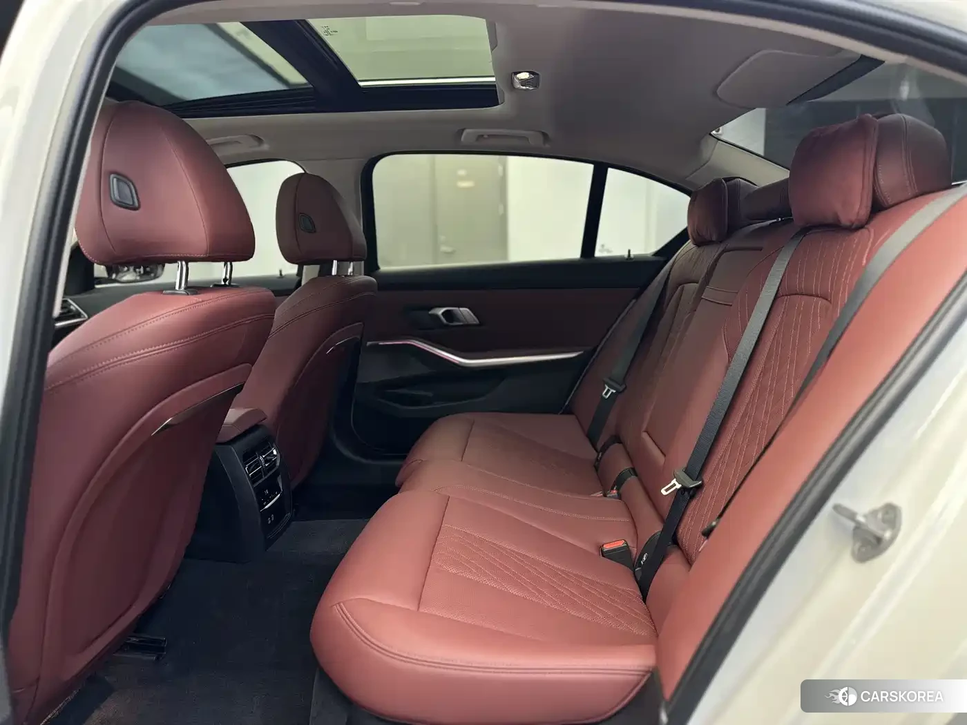BMW 3 series id 4547987 из Китая 19