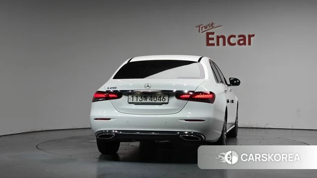 Mercedes-Benz E-Class W213 id 4556793 из Кореи 23