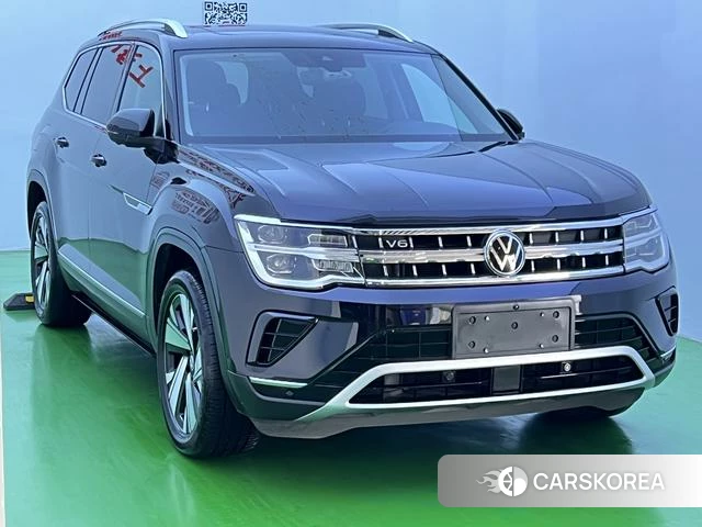 Volkswagen Tourang 2022 Черный из Китая, фото 3