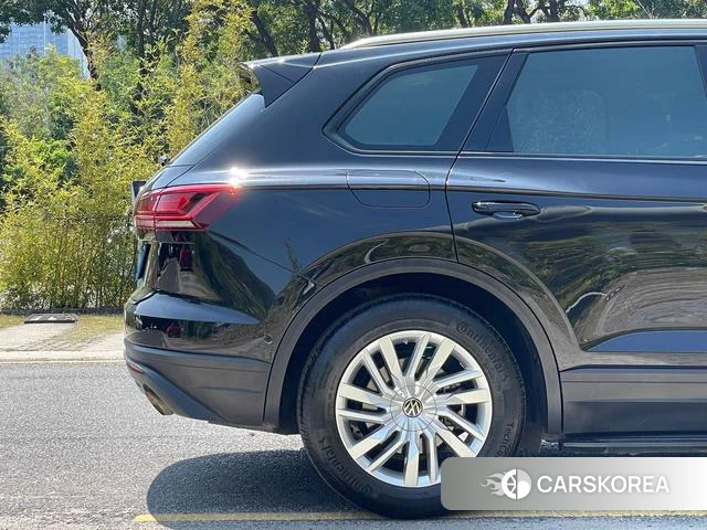 Volkswagen Touareg id 4276678 из Китая 18