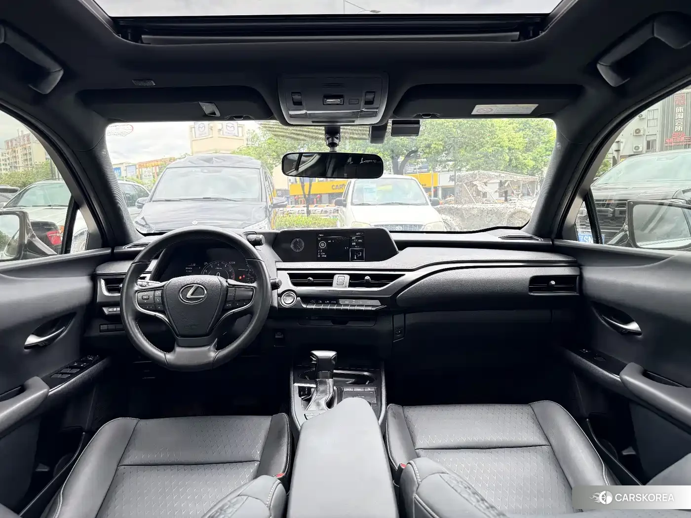 Lexus UX id 4570469 из Китая 13