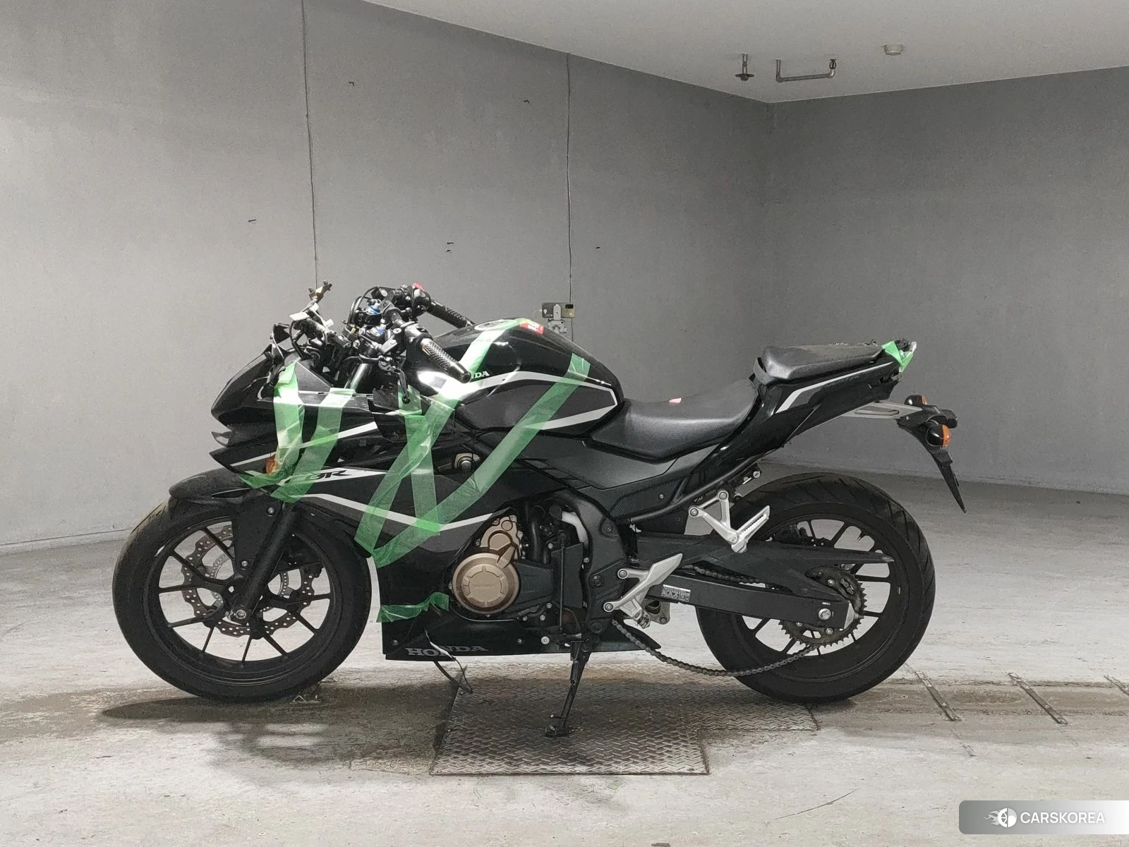 Проданный Honda CBR400R id 3970475 из Японии, фото 3