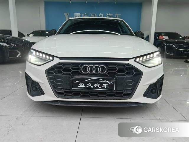 Audi A4L 2023 Белый из Китая, фото 4