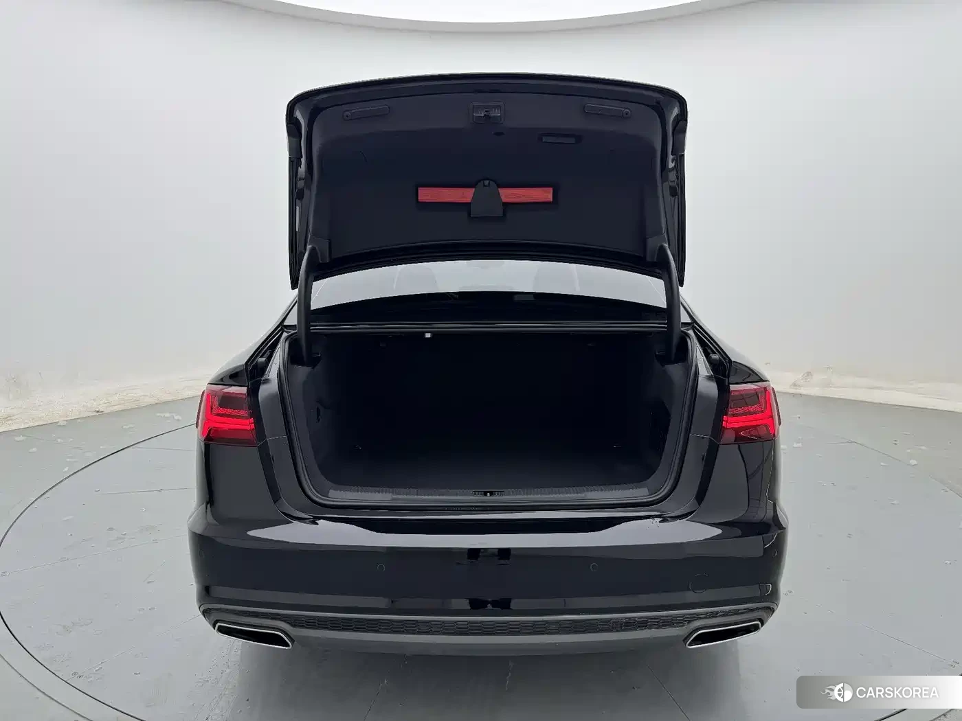 Audi A6L id 4600887 из Китая 23