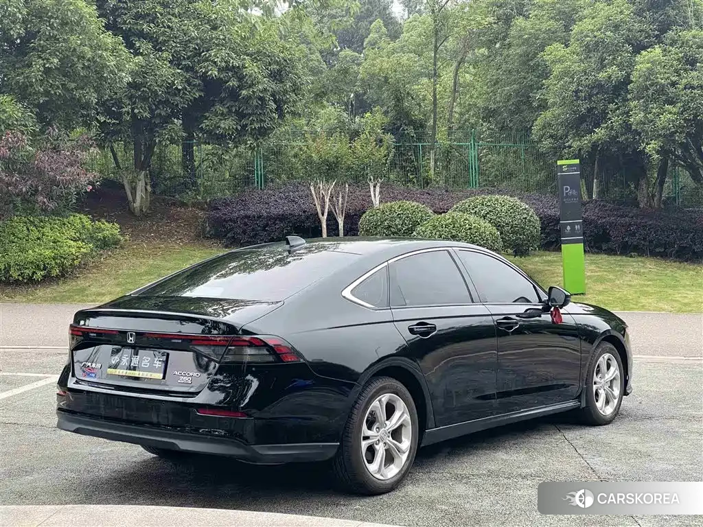 Honda Accord id 4601039 из Китая 9