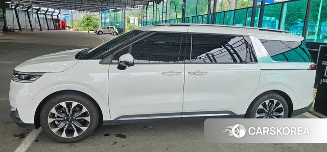Kia Carnival 4th generation 2023 Белый из Кореи, фото 3