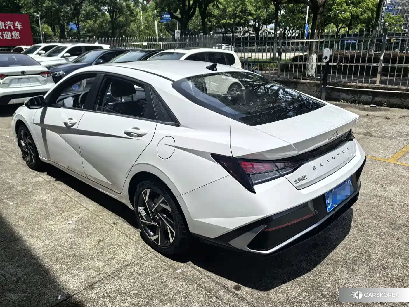 Hyundai Elantra id 4655149 из Китая 7