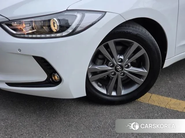 Hyundai Avante AD id 3723761 из Кореи 12