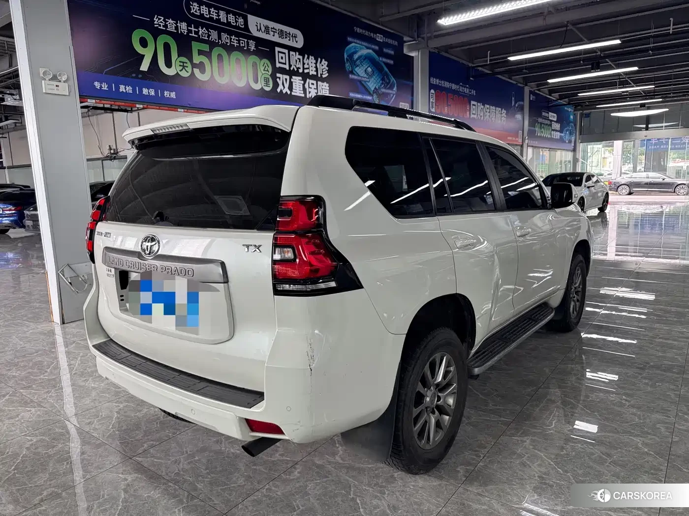 Toyota Prado 2018 Белый из Китая, фото 5