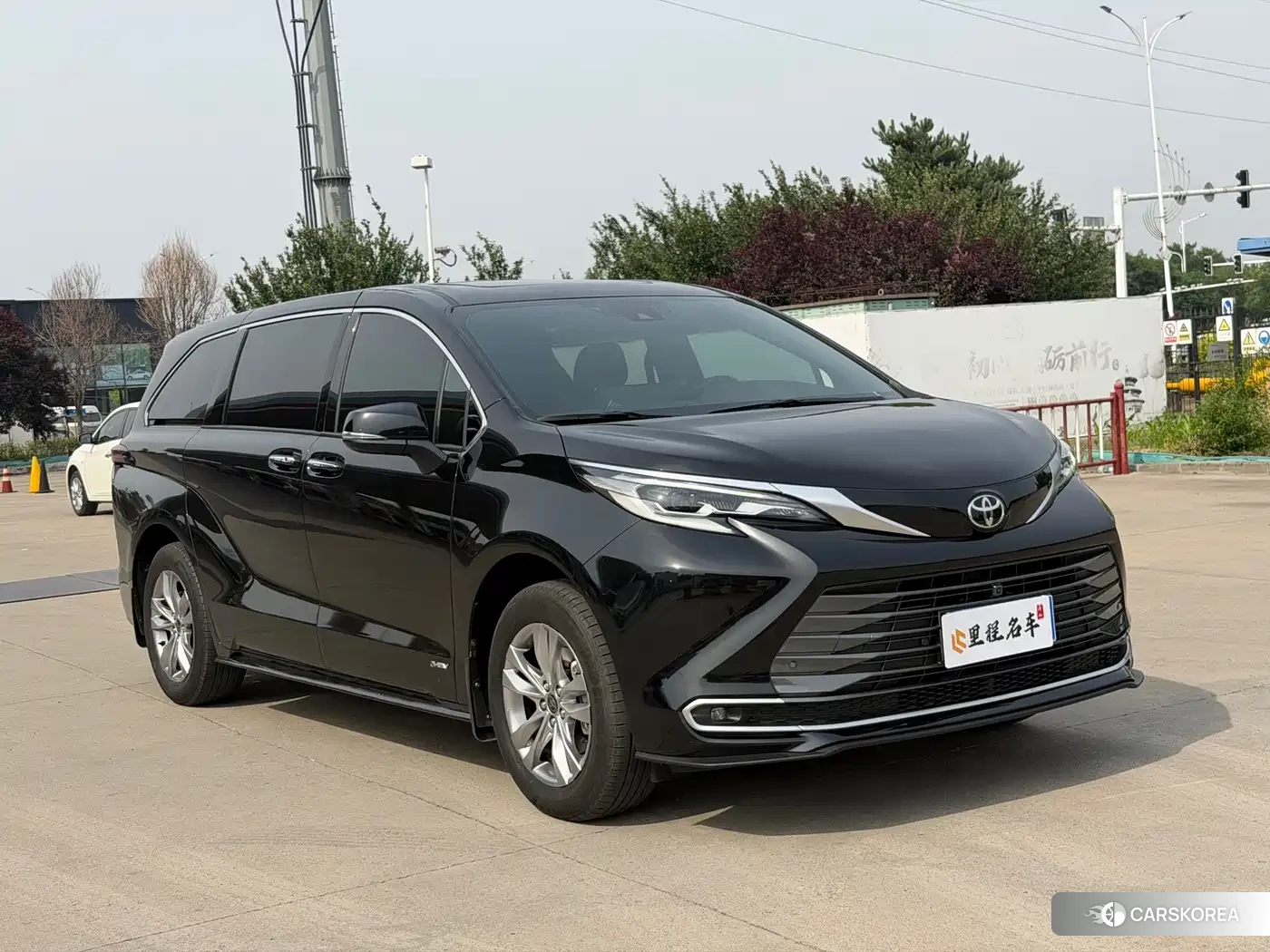 Toyota Sienna id 4545805 из Китая 12