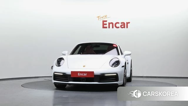Porsche 911(992) id 4381809 из Кореи 13