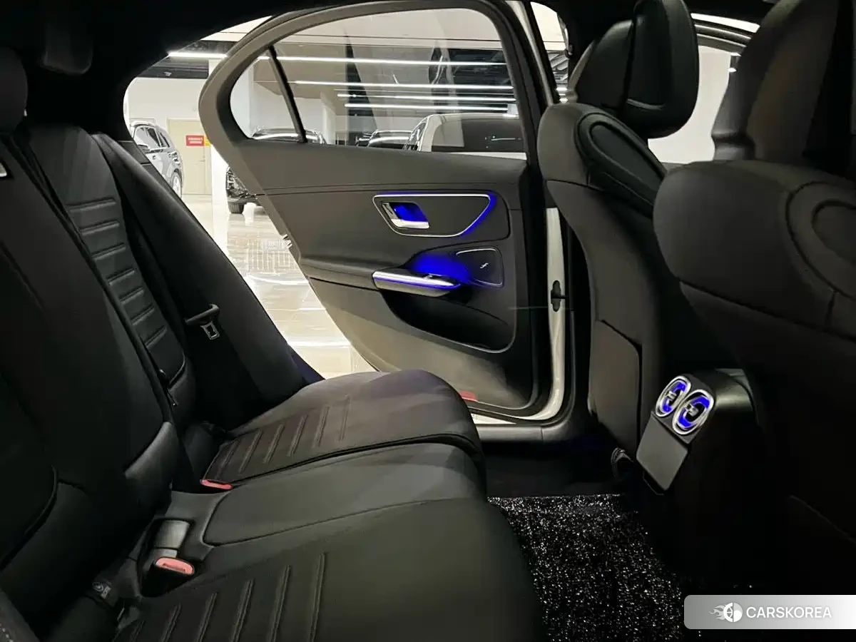 Mercedes-Benz C-class 2024 Белый из Китая, фото 3