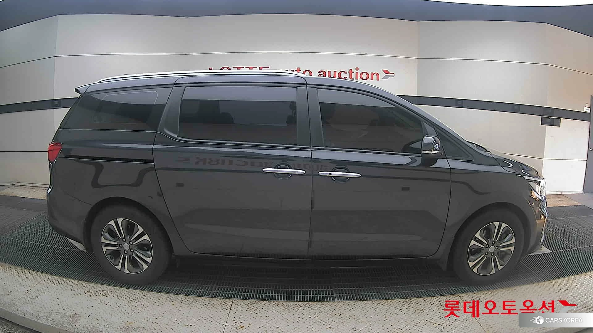 Kia Carnival id 4909248 из Кореи 23