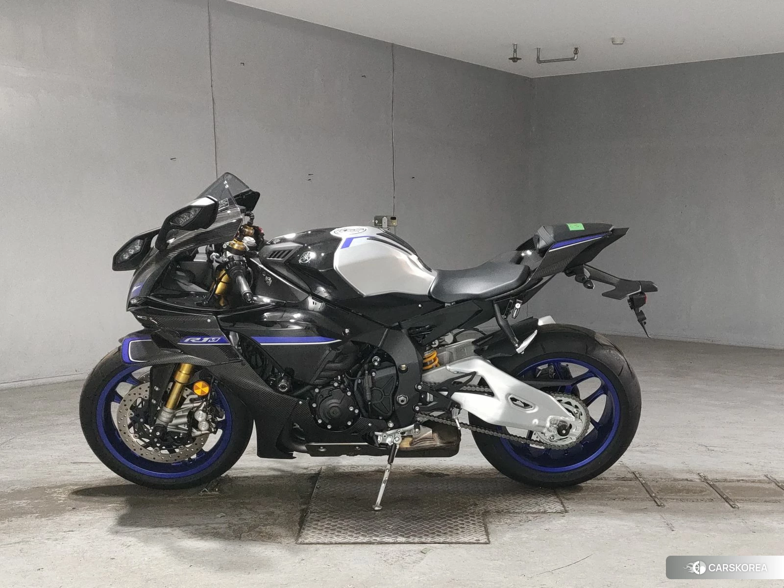 Проданный Yamaha YZF-R1M id 4229302 из Японии, фото 3