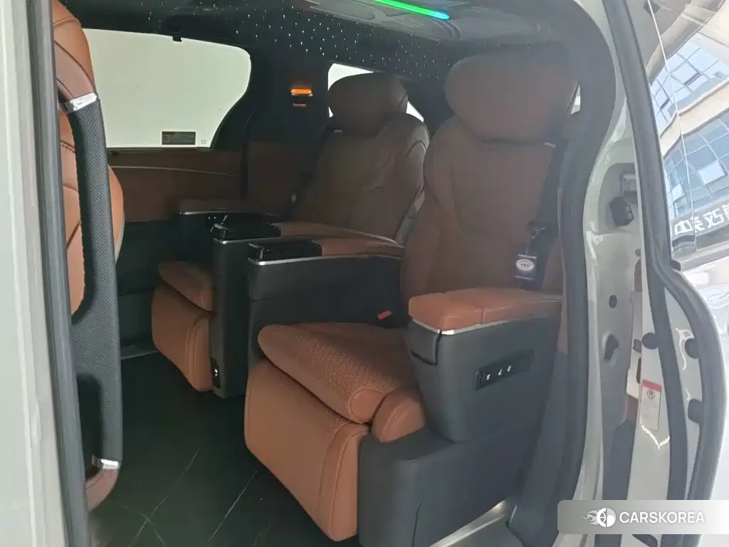 Toyota Granvia 2025 Белый из Китая, фото 5