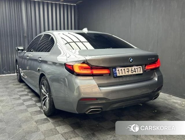 BMW 5 Series (G30) 2023 Серый из Кореи, фото 3