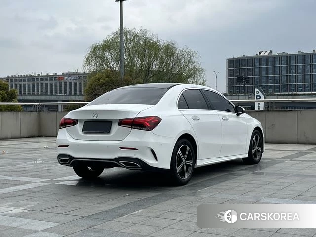 Mercedes-Benz Class A 2022 Белый из Китая, фото 6