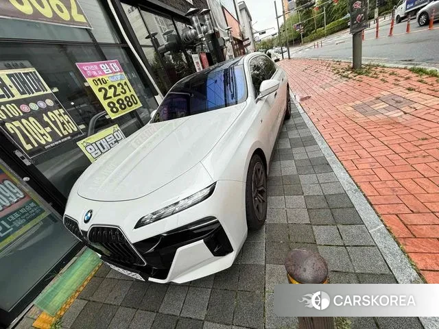 BMW 7 Series (G70) 2025 Белый из Кореи, фото 3