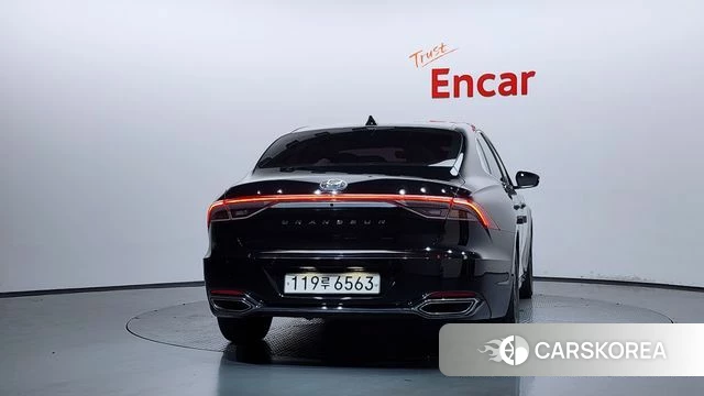 Hyundai The New Grandeur IG id 4525235 из Кореи 23