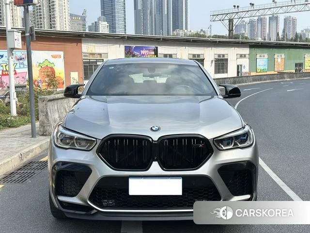 BMW X6 M 2023 Серебристо-серый из Китая, фото 5