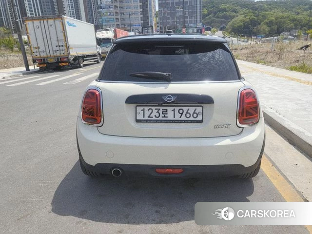 Mini Cooper id 4310481 из Кореи 13