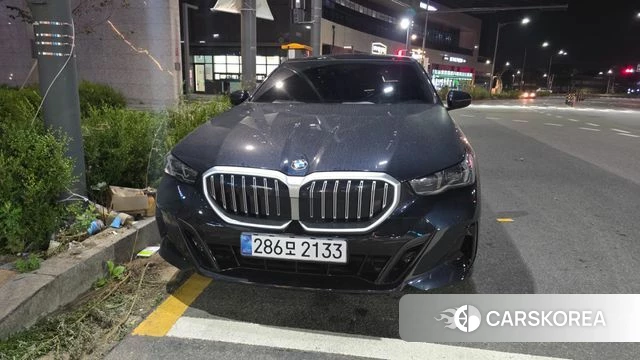 BMW 5 Series (G60) 2026 Черный из Кореи, фото 3