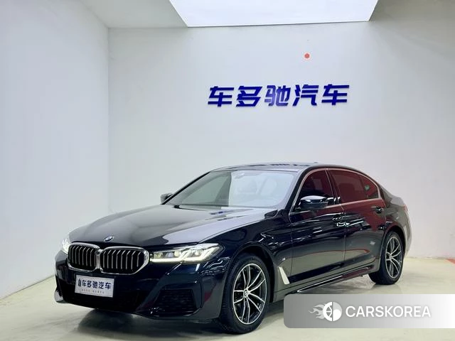BMW 5 series 2023 Черный из Китая, фото 3