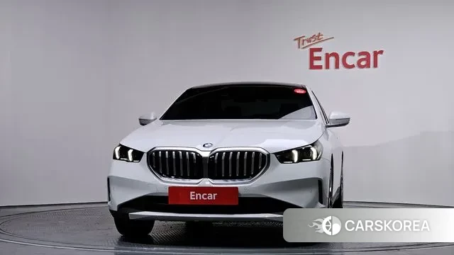 BMW 5 Series (G60) id 3739049 из Кореи 13